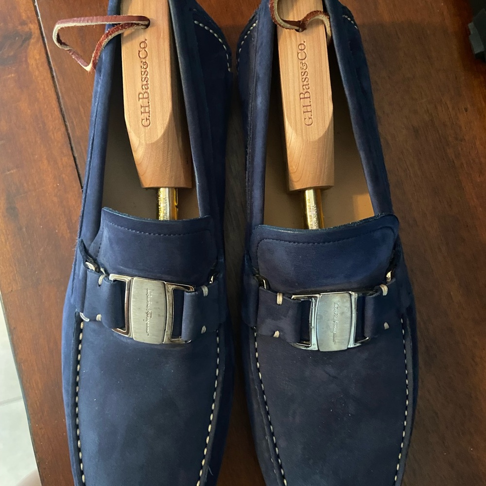SALVATORE FERRAGAMO SARDEGNA 9 UNLINED SUEDE VARA DRIVER NAVY SIZE 10